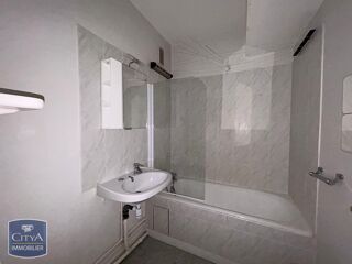  Appartement à louer 3 pièces 70 m²