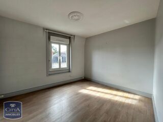  Appartement à louer 4 pièces 72 m²