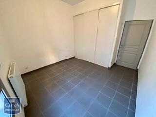  Appartement à louer 4 pièces 117 m²