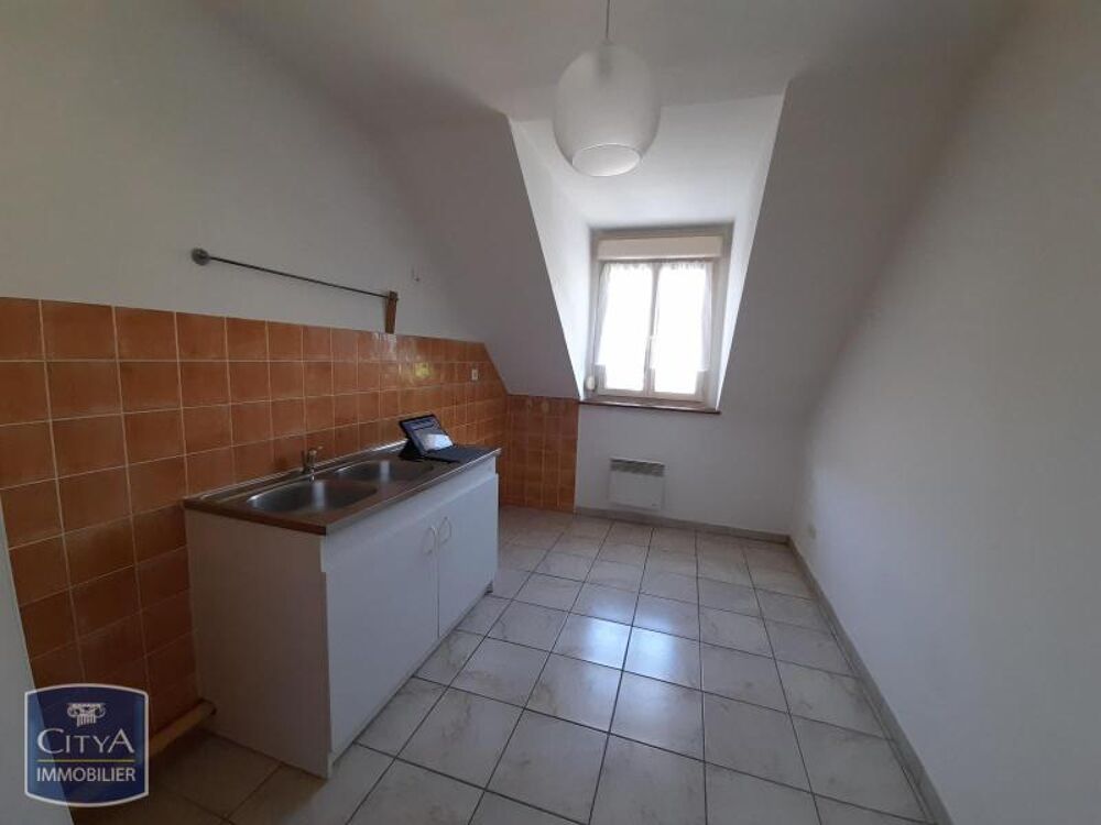 EXCLUSIVITÉ - APPARTEMENT 3 PIÈCES DANS IMMEUBLE ANCIEN ....