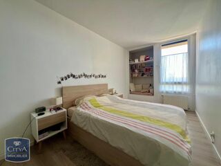  Appartement à louer 3 pièces 64 m²
