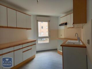 Appartement à louer 4 pièces 112 m²