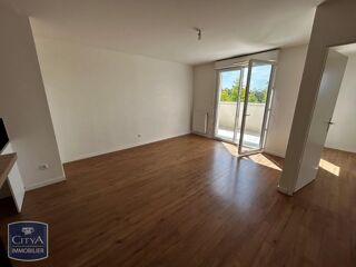  Appartement à louer 2 pièces 45 m²
