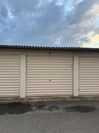  Parking / Garage � louer 13 m�