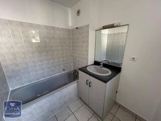  Appartement à louer 2 pièces 50 m²