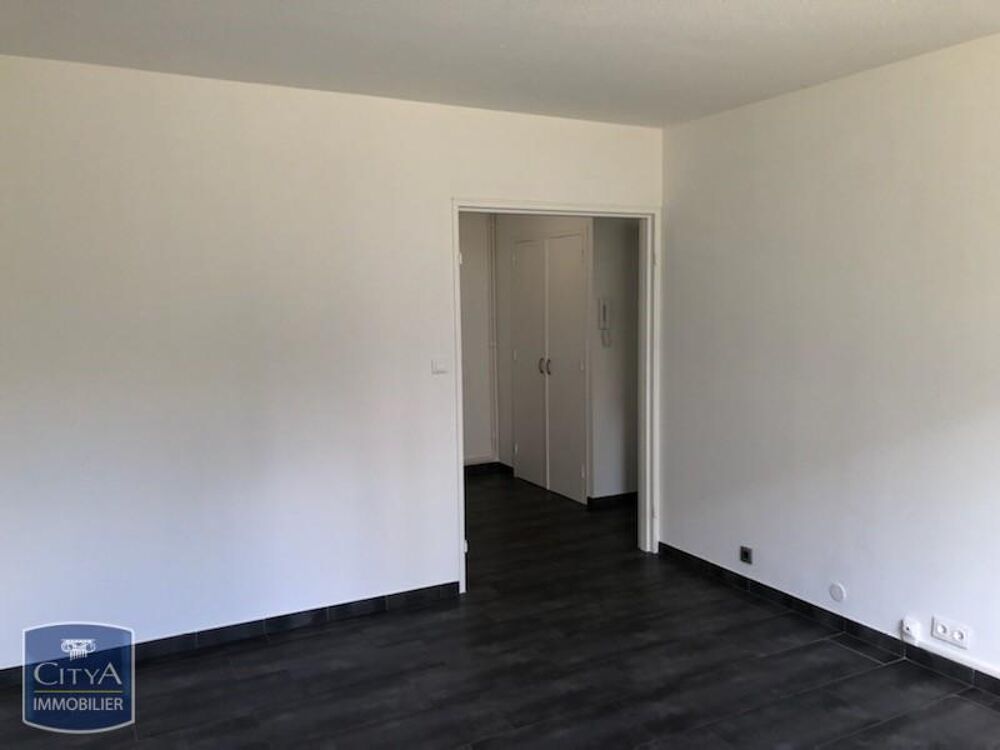 À LOUER : Appartement T2 situé à Bruges, dans le code po....