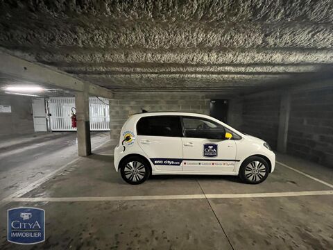  Parking / Garage  louer 