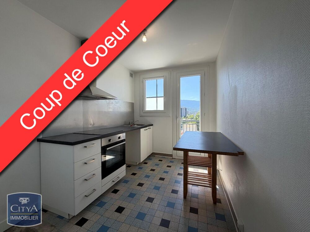 À louer, cet appartement T3 situé dans la charmante vill....