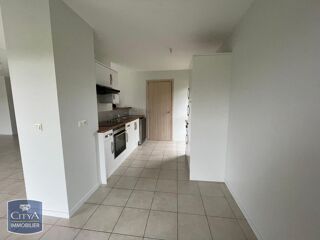  Appartement à louer 4 pièces 131 m²