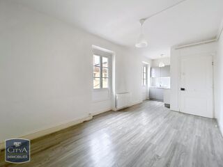  Appartement à louer 3 pièces 50 m²