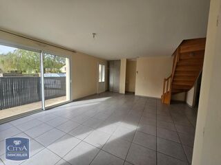  Maison à louer 4 pièces 81 m²