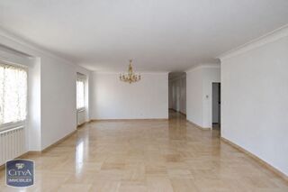  Appartement à louer 3 pièces 84 m²