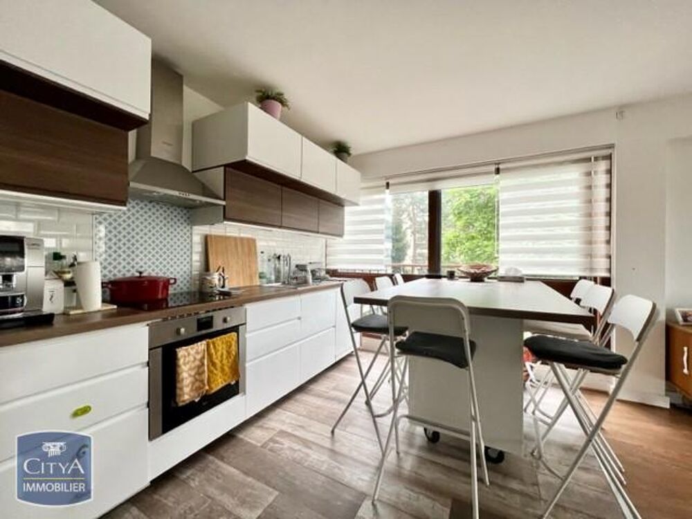 location Appartement - 4 pièce(s) - 75 m² Le Chesnay (78150)