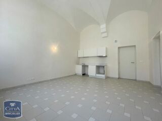  Appartement à louer 3 pièces 65 m²