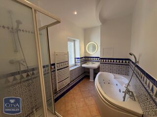  Appartement à louer 4 pièces 98 m²