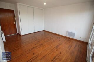  Appartement à louer 1 pièce 32 m²