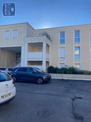  Parking / Garage � louer 