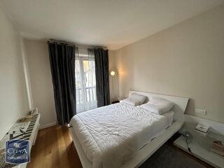  Appartement à louer 2 pièces 53 m²