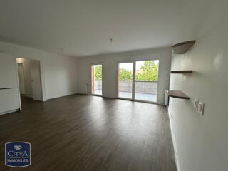  Appartement à louer 4 pièces 84 m²