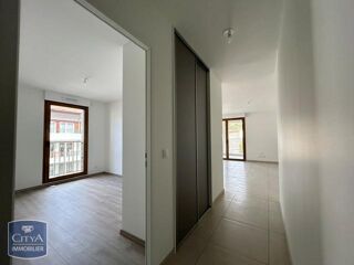 location Appartement - 3 pièce(s) - 65 m² Voiron (38500)