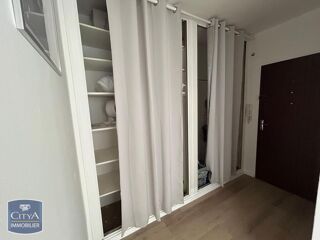  Appartement à louer 1 pièce 32 m²