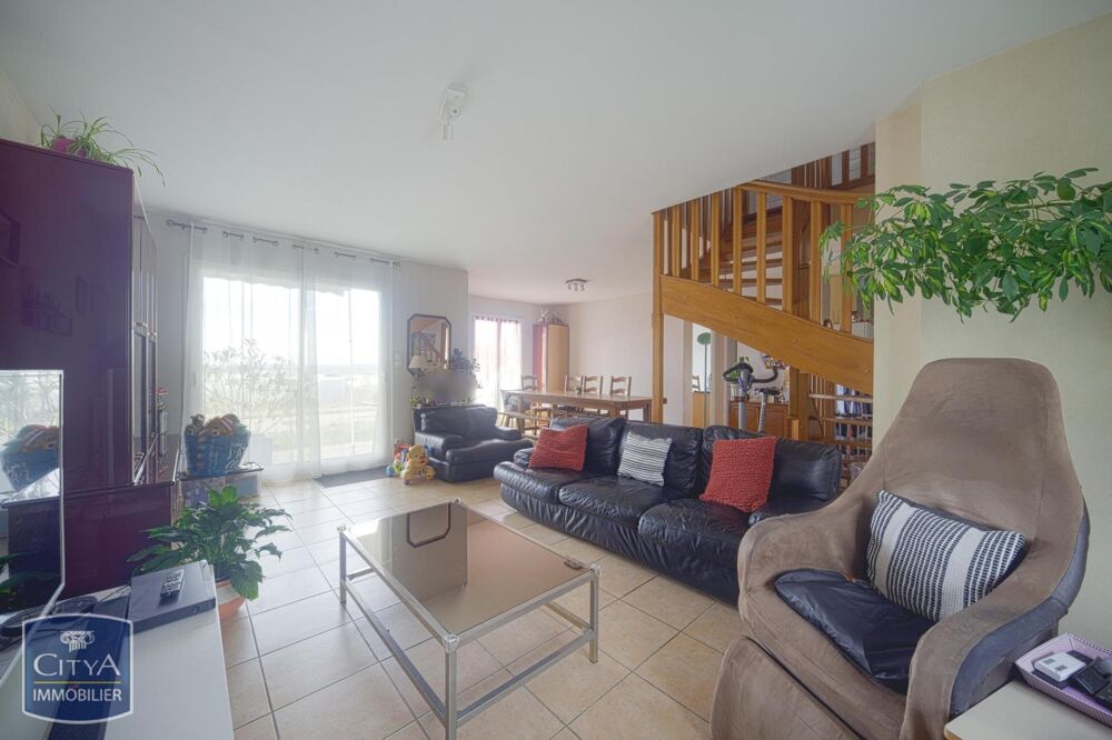 location Maison - 5 pièce(s) - 110 m² Ambérieu-en-Bugey (01500)