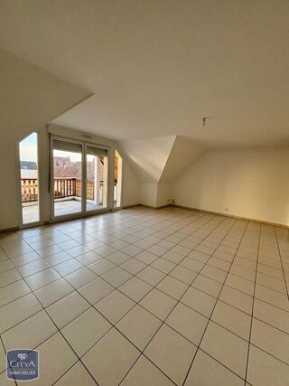  Appartement à louer 4 pièces 81 m²