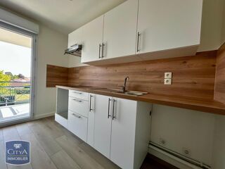  Appartement à louer 3 pièces 66 m²