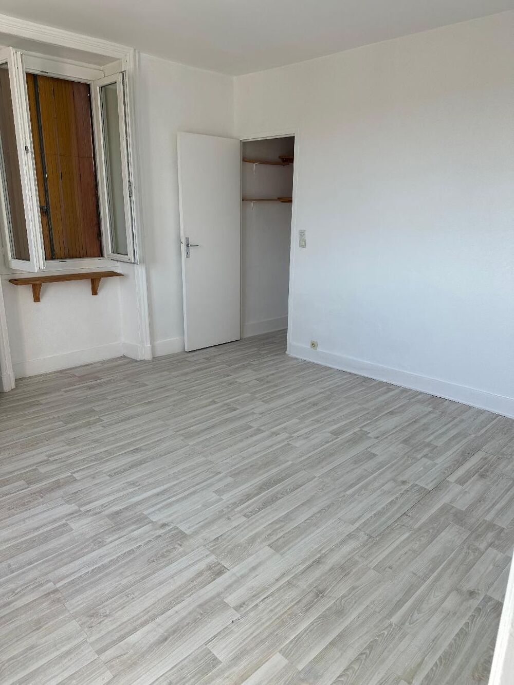 Secteur FRAISSES -15 Rue Jean Padel, F2 de 48m2 composé ....