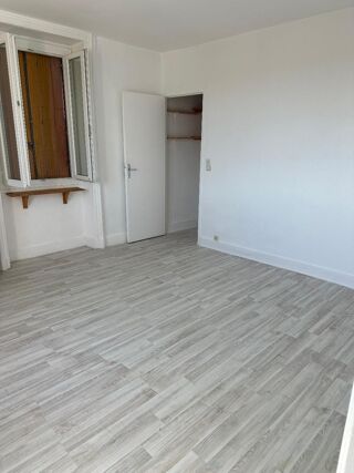  Appartement à louer 2 pièces 49 m²