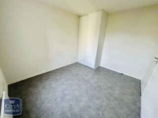  Appartement à louer 3 pièces 64 m²