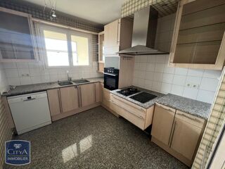  Appartement à louer 6 pièces 163 m² Le mans