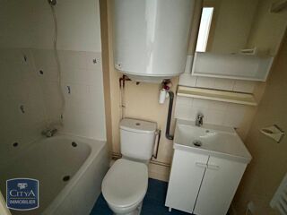  Appartement à louer 2 pièces 33 m²