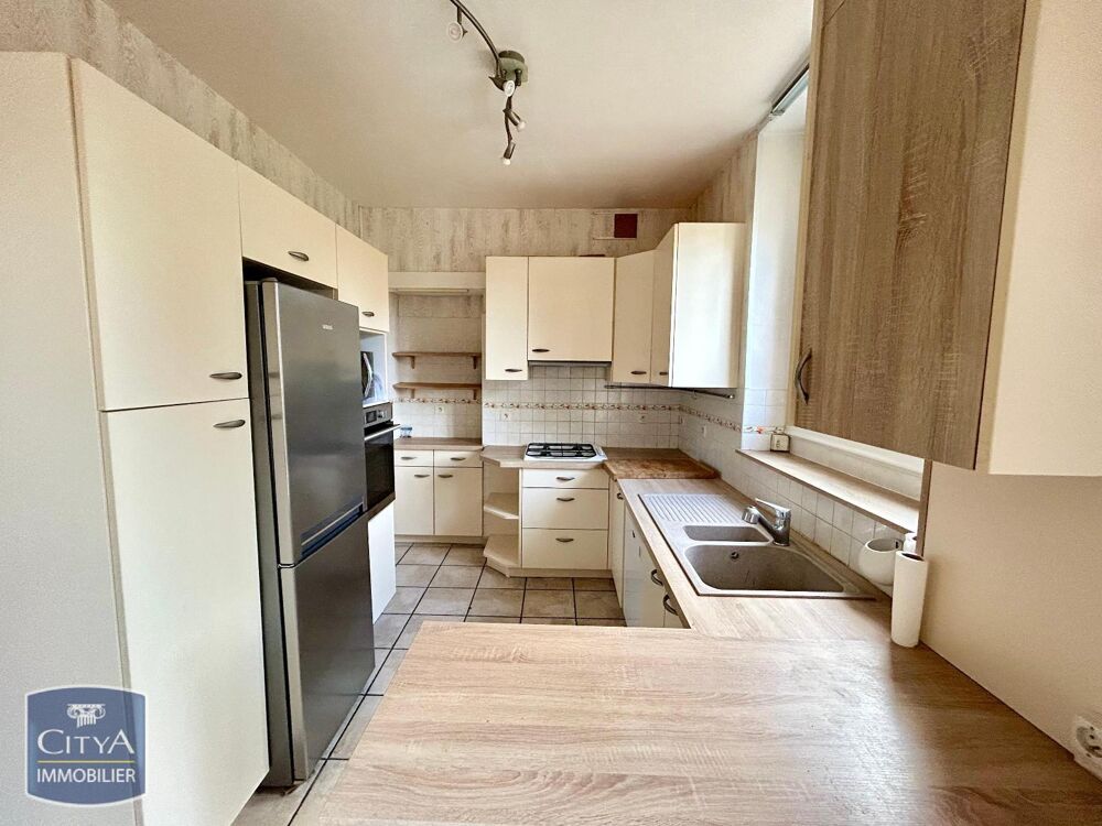 location Maison - 8 pièce(s) - 180 m² Le Mans (72100)
