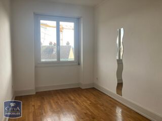  Appartement à louer 3 pièces 70 m²