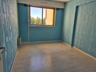  Appartement à louer 4 pièces 91 m²