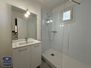  Appartement à louer 2 pièces 60 m²