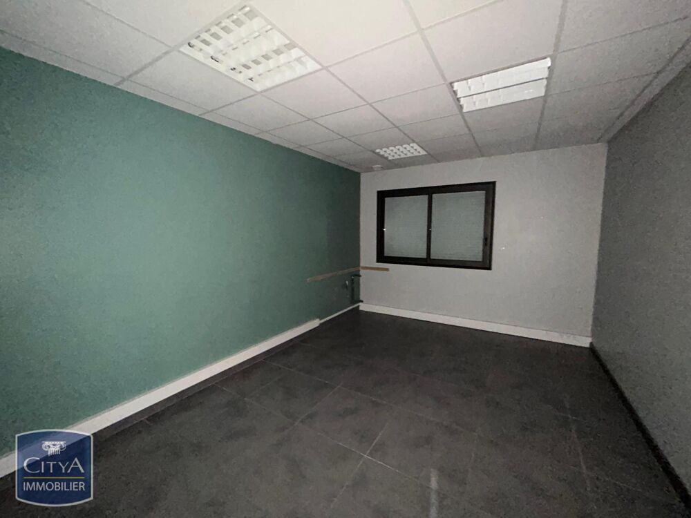   Location / Local Commercial 