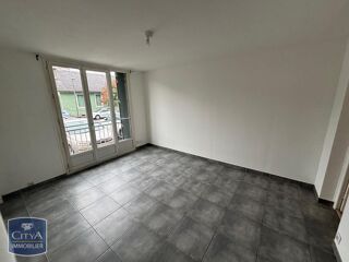  Appartement à louer 4 pièces 65 m²