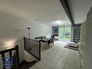  Maison à louer 4 pièces 79 m²