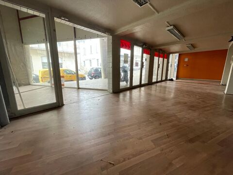   Vente / Local Commercial - 700 m² 