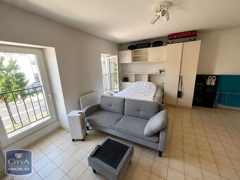 À LOUER - Studio T1 meublé - 21 m² - Toutes charges comp....