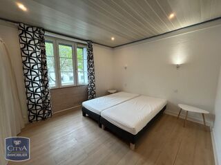  Appartement à louer 3 pièces 81 m²