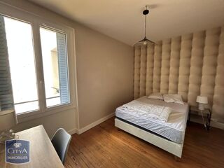  Appartement à louer 4 pièces 81 m²