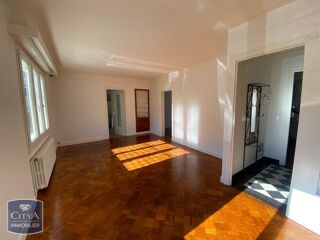  Appartement à louer 3 pièces 65 m²