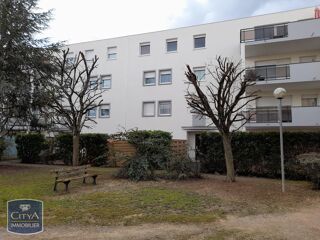  Parking / Garage � louer 