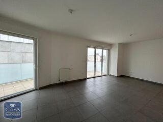  Appartement à louer 4 pièces 93 m²