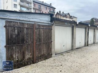  Parking / Garage à louer 