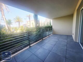  Appartement à louer 1 pièce 34 m²