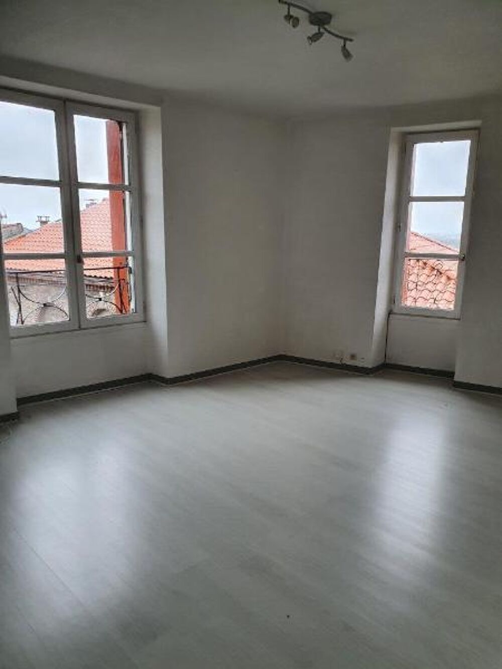 location Appartement - 3 pièce(s) - 56 m² Saint-Galmier (42330)